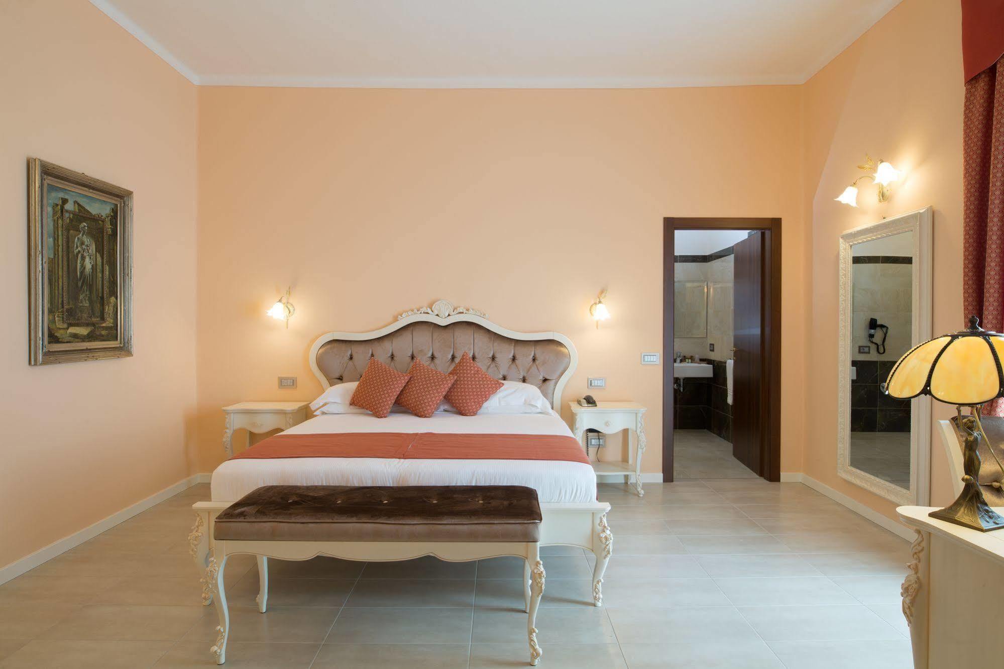 Mayer & Splendid - Wellness E 4* Desenzano del Garda
